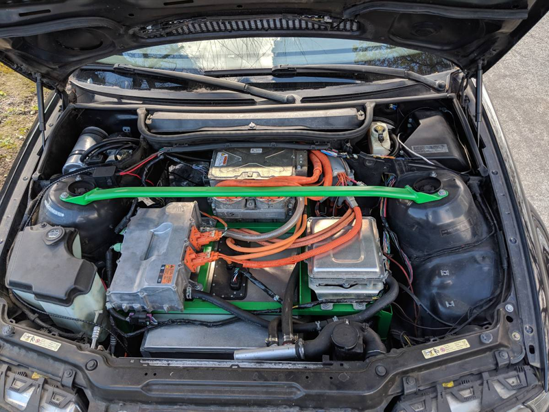 Illustration for article titled At $8,000, Would You Be Shocked By This 2001 BMW 330ci Electric Conversion?